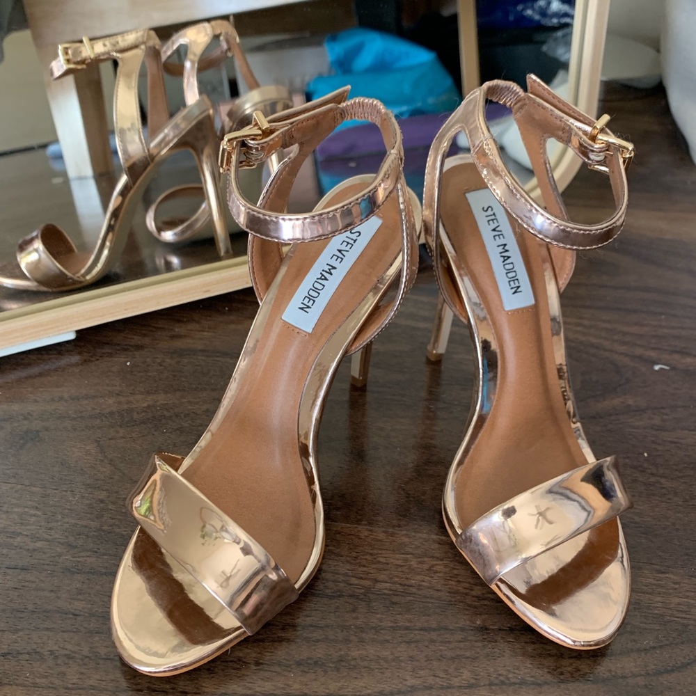 Steve Madden rose gold sandals